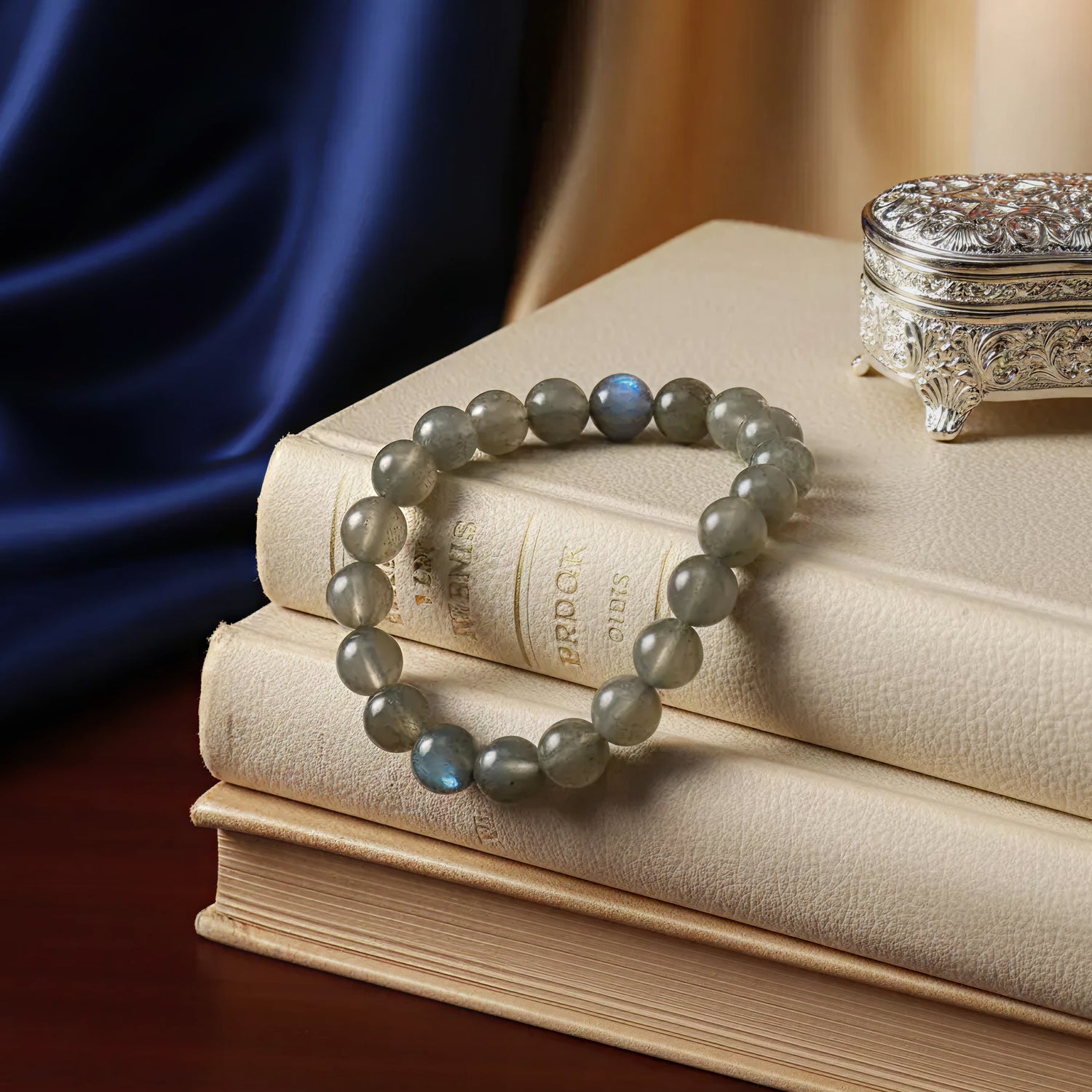 Kumbh (Aquarius) Rashi Bracelet