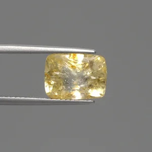 Yellow Sapphire - 3896