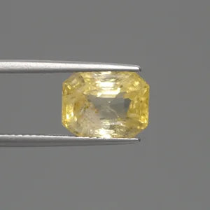 Yellow Sapphire - 3888